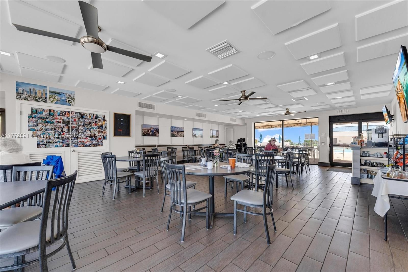 Pool Deck restaurant