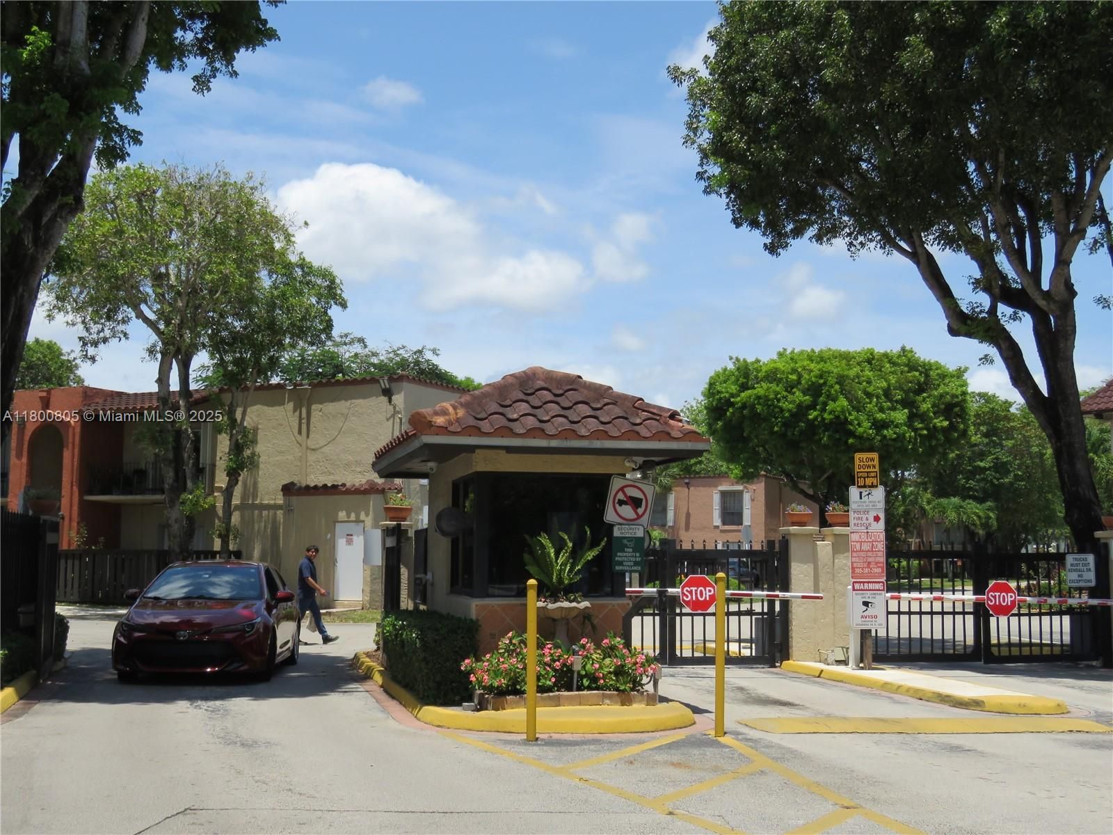 Front gate/security